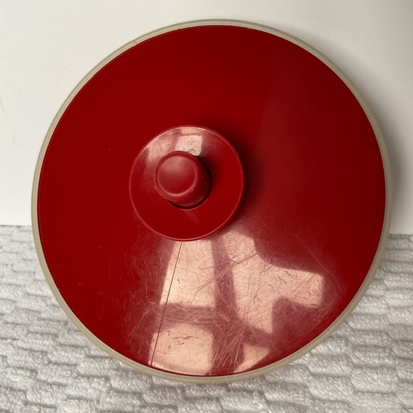 Vintage Tupperware Juice Pitcher with Push-button Lid - 1.5 Quarts - Picture 11 of 15